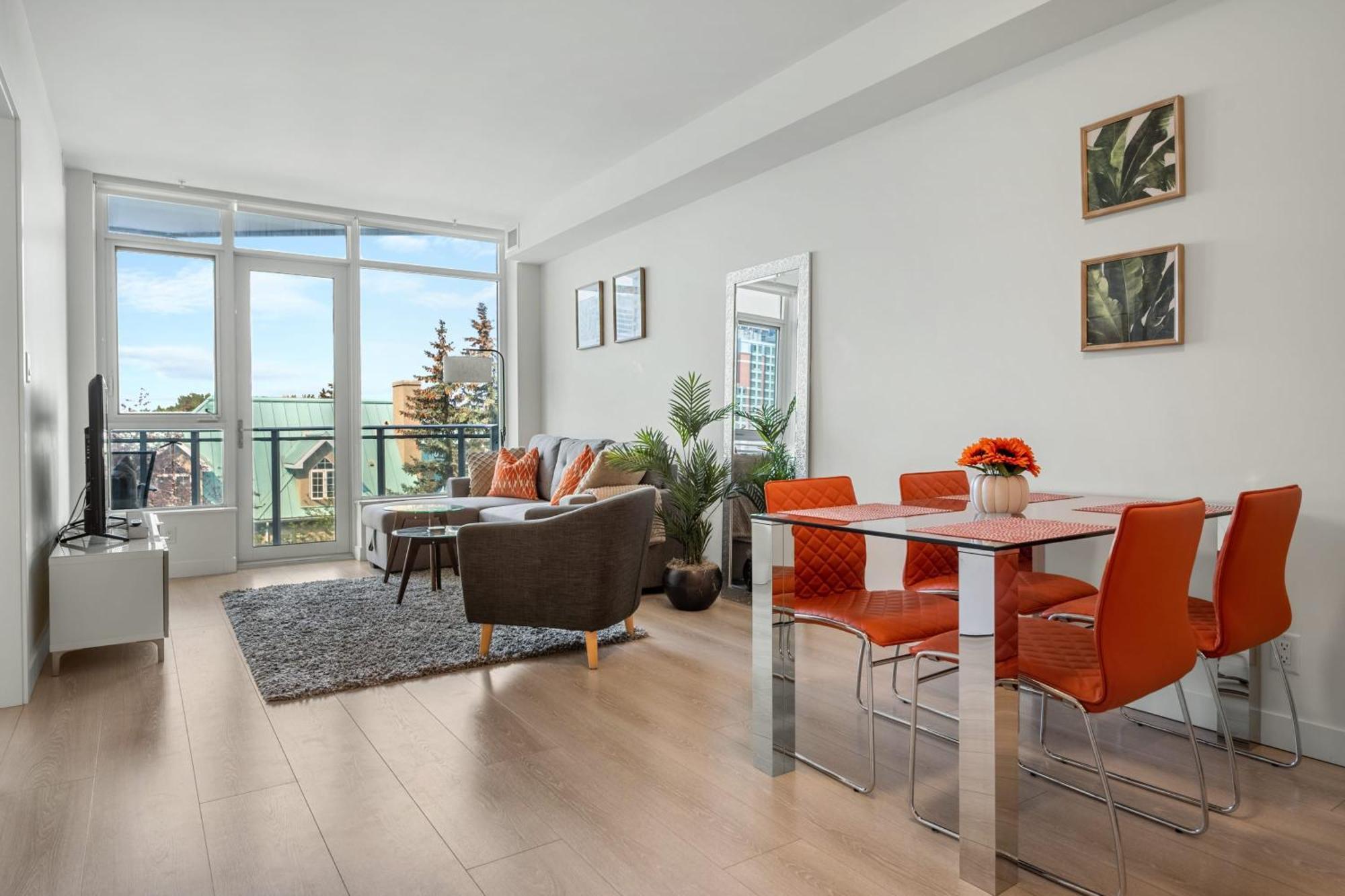 Guest Favorite Riverside Retreat- Walking Trails, Downtown Near Stampede! Free Banff Pass, Wine, Gym, Parking! YYC Buitenkant foto