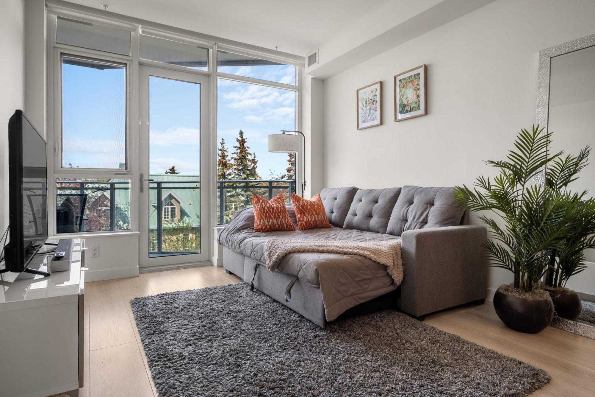 Guest Favorite Riverside Retreat- Walking Trails, Downtown Near Stampede! Free Banff Pass, Wine, Gym, Parking! YYC Buitenkant foto